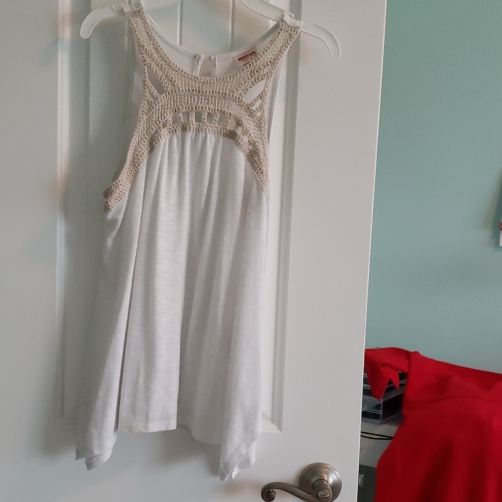 White tank top